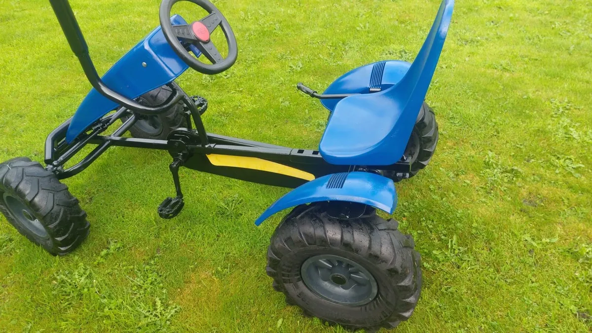 All newly refurbished berg new Holland kart - Image 2
