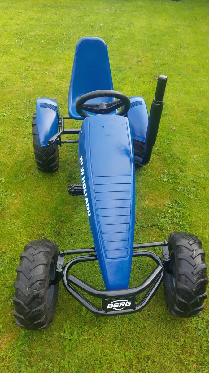 All newly refurbished berg new Holland kart - Image 4