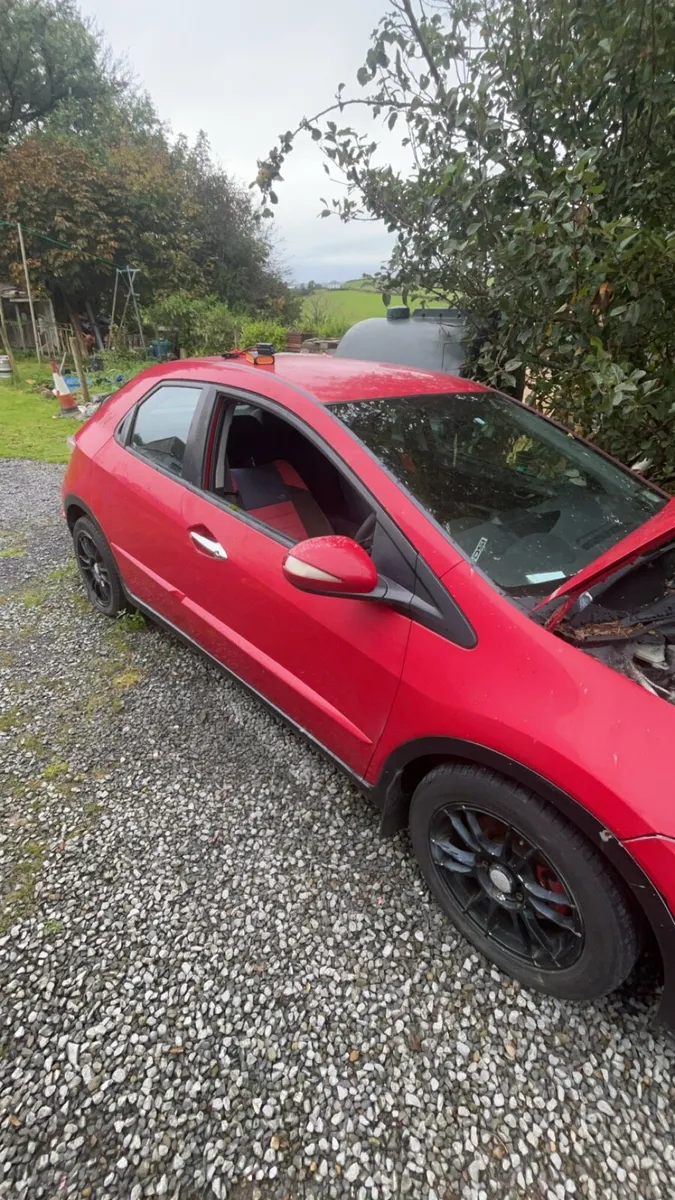 Honda civic - Image 1