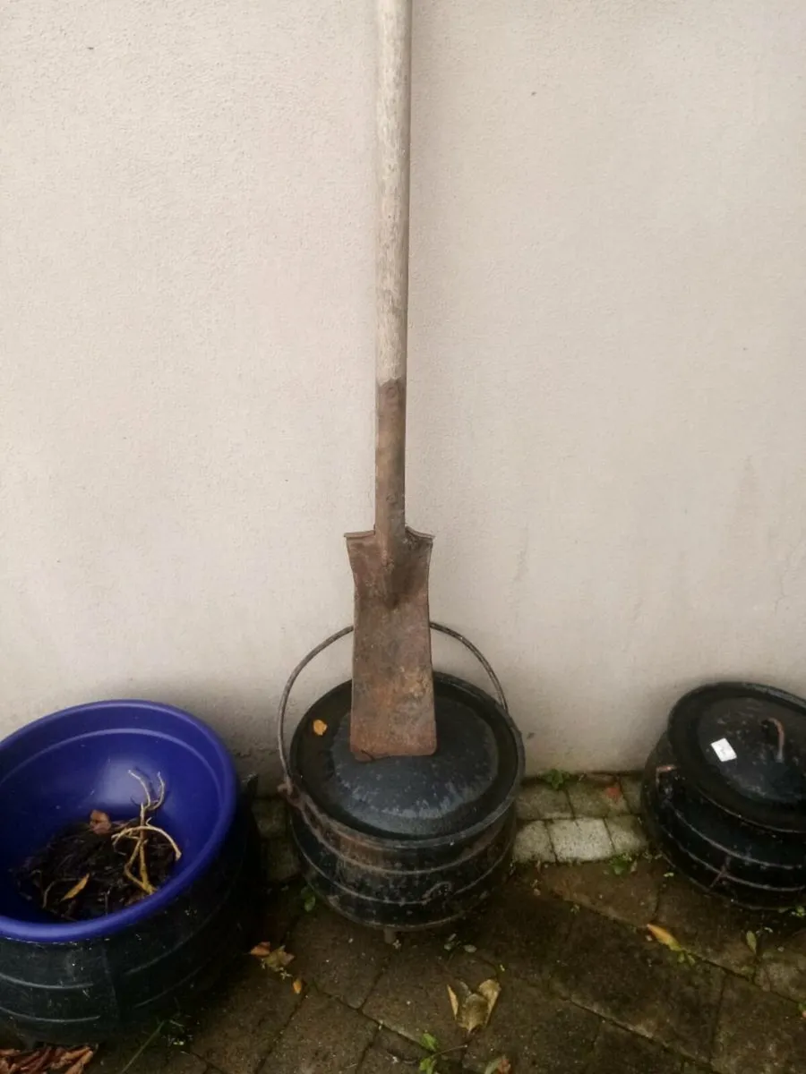 Turf spade - Image 1