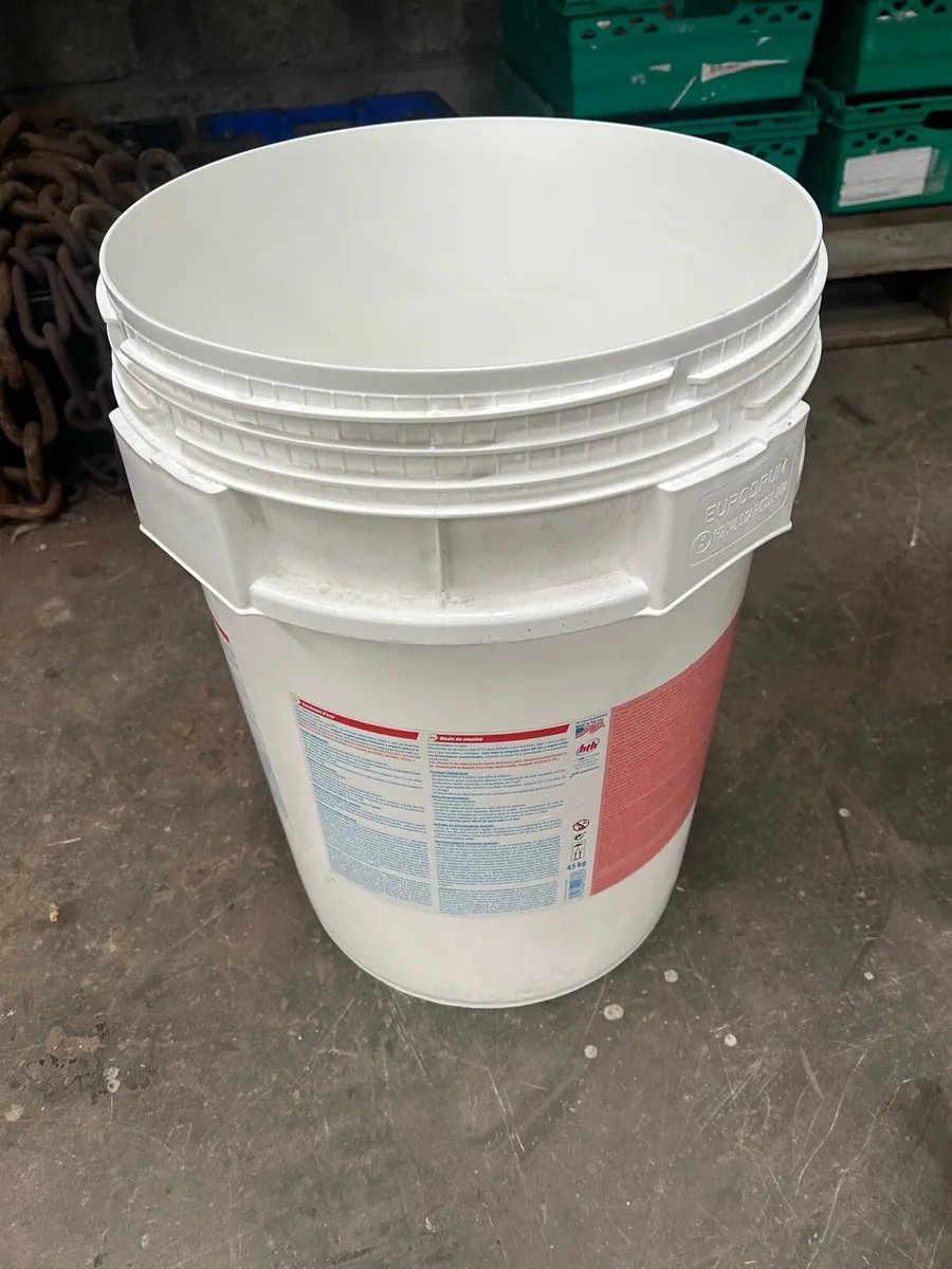 45lt buckets - Image 1
