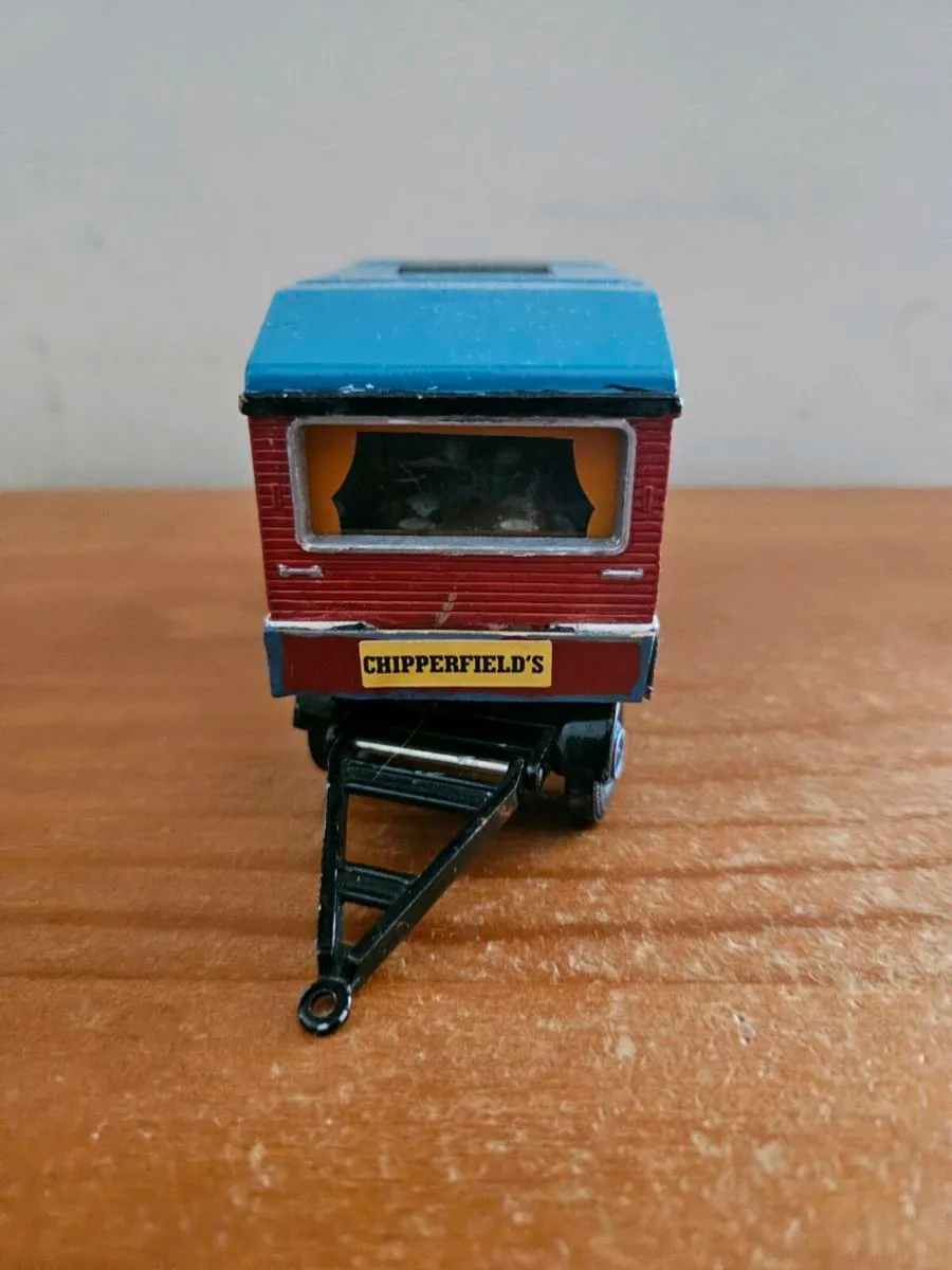 Corgi Circus Fair Ground Code3 Caravan - Image 3