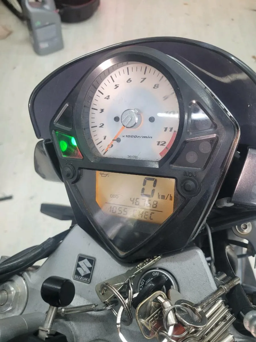 Suzuki SV650 2008 - Image 2