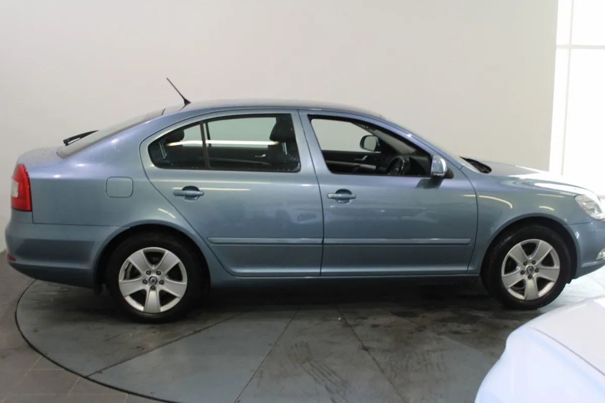 Skoda Octavia 1.4 TSI Elegance 122HP Petrol/manual - Image 4