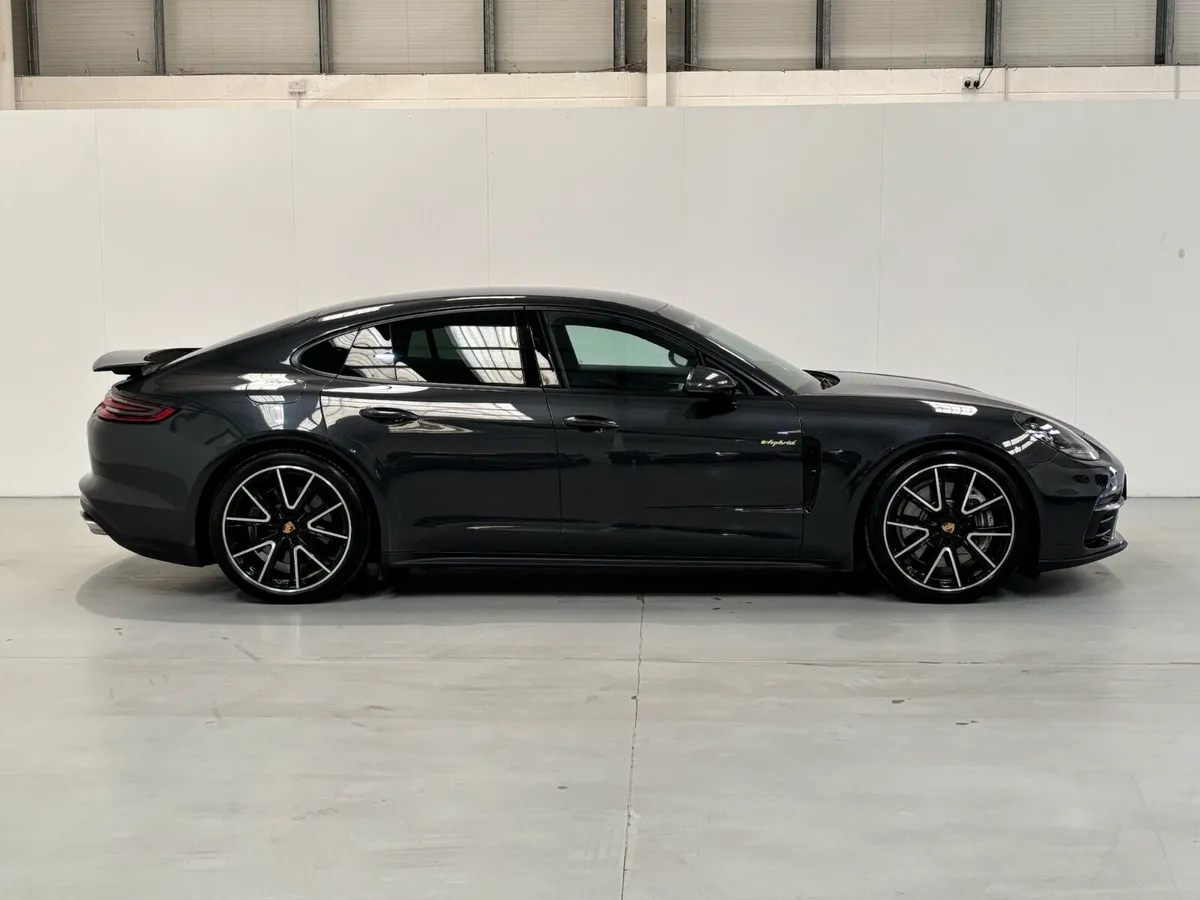 2018 Porsche Panamera 4 3.0 E Hybrid 462BHP - Image 4
