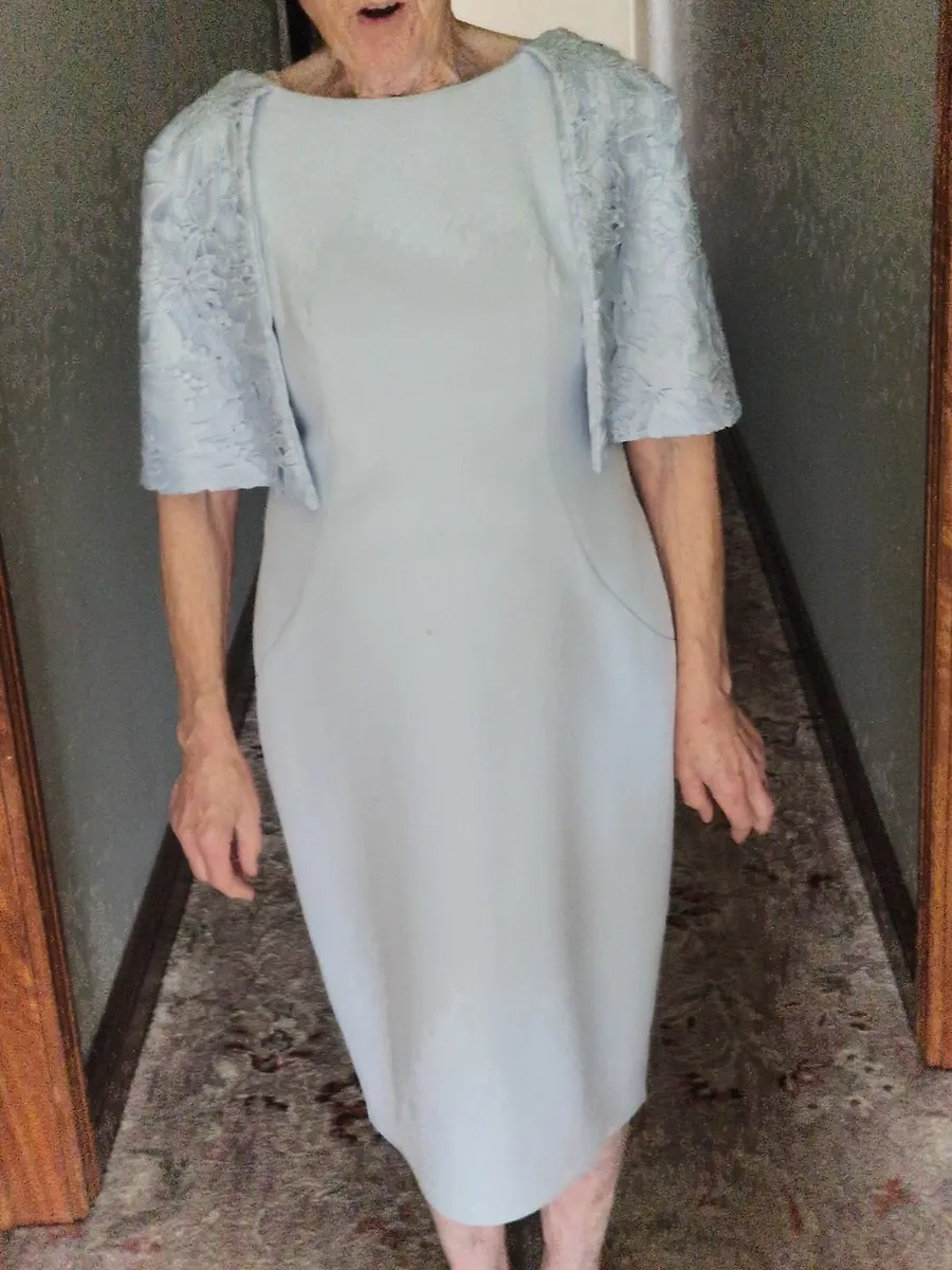 Dress and matching bag - Image 1