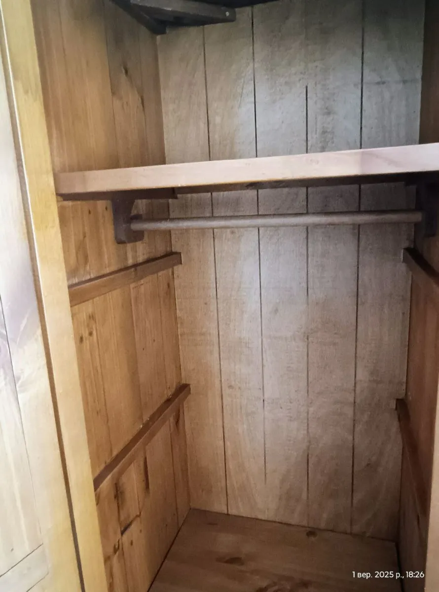 Wardrobe - Image 3