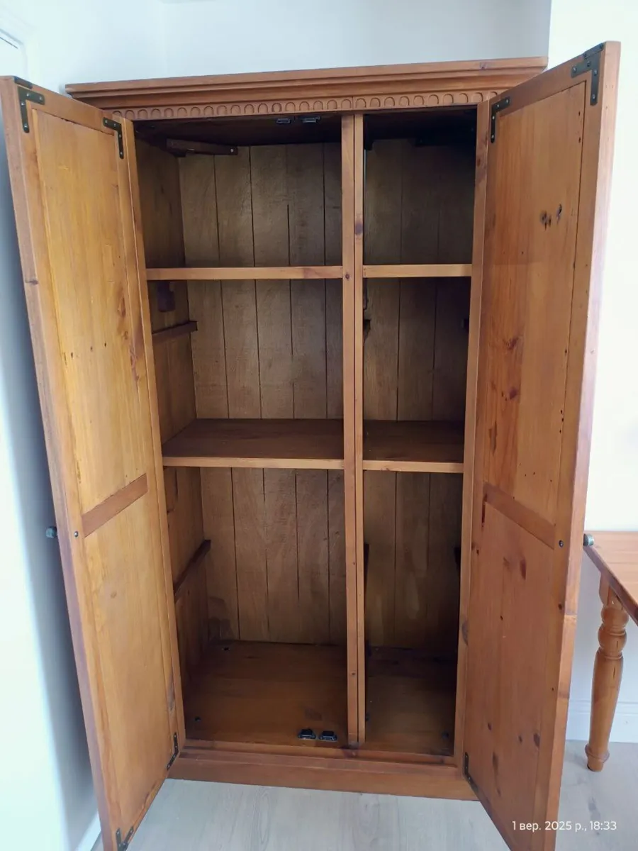 Wardrobe - Image 4