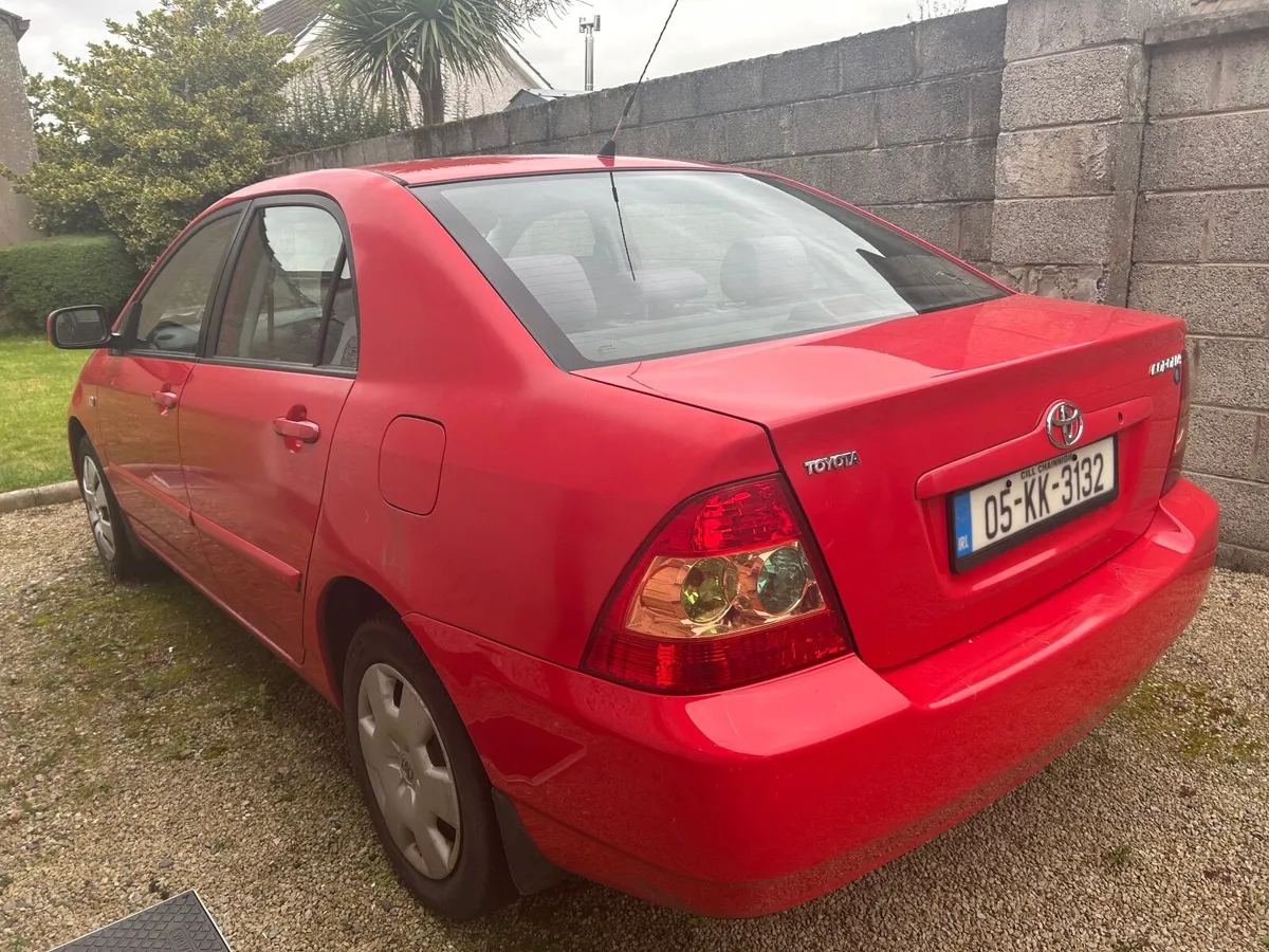 Toyota Corolla 2005 - Image 2
