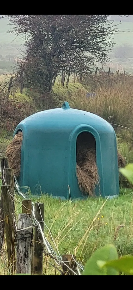 JFC Equine Horse Round Bale Cover / Hay Bell - Image 1