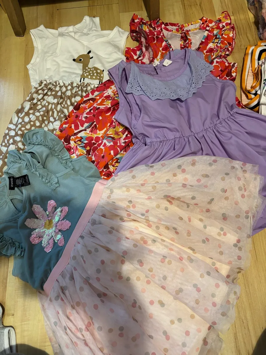 Girls clothes (4-6y) - Image 2