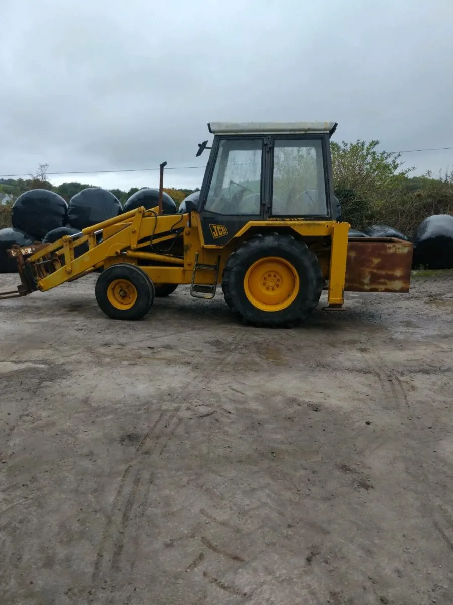 JCB 3cx front loader - Image 1