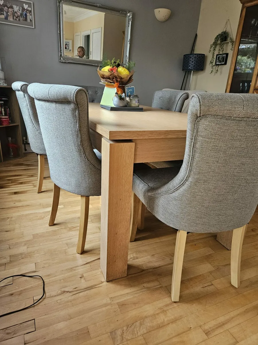 Dinning table - Image 3