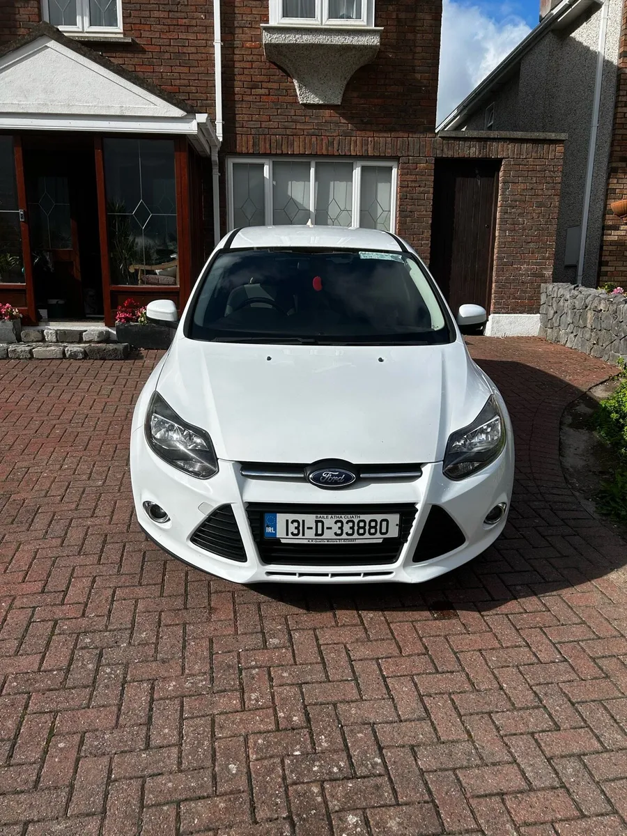 2013 White Ford Focus Zetec 1.6Tdci - Image 2