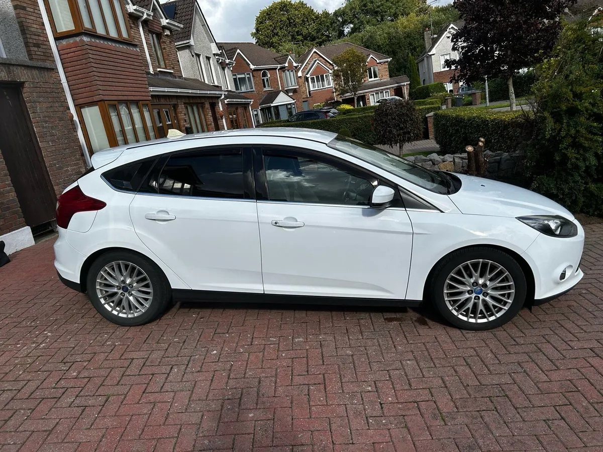 2013 White Ford Focus Zetec 1.6Tdci - Image 3