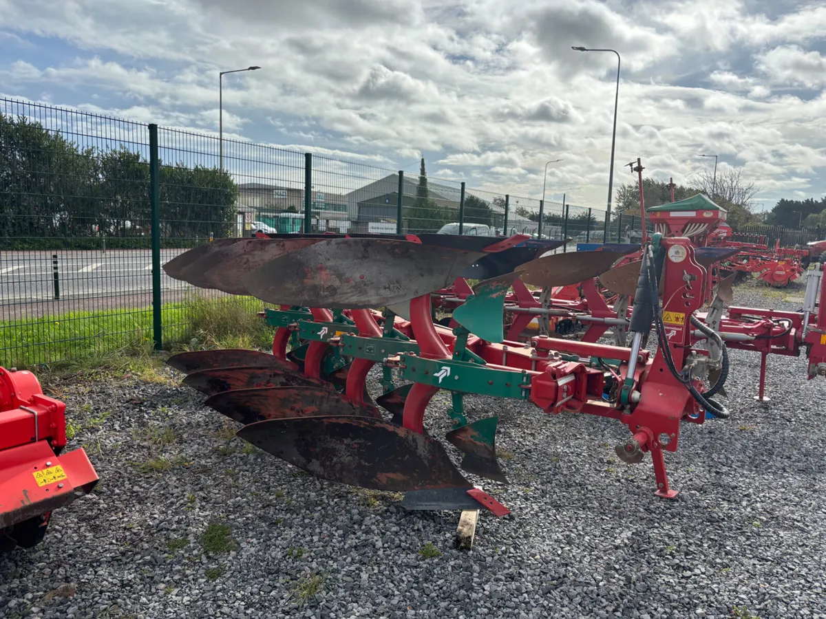 Kverneland 4 Furrow plough - Image 2