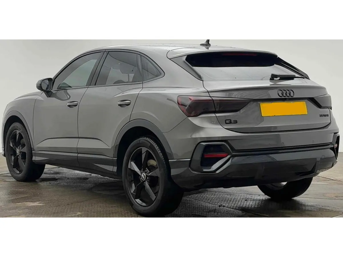 Audi Q3 SPORT 35 TFSI MHEV S-A SPORTBACK - Image 2