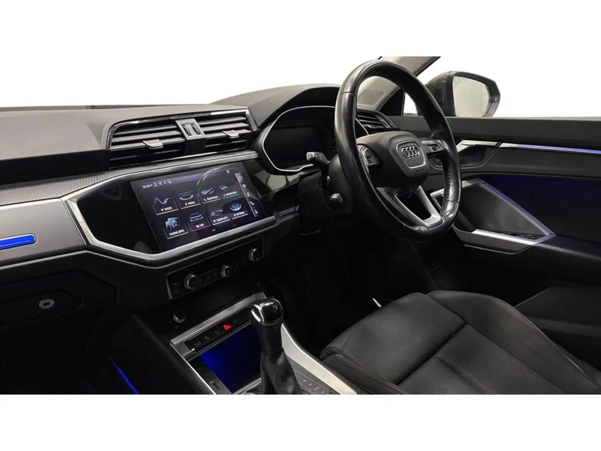 Audi Q3 SPORT 35 TFSI MHEV S-A SPORTBACK - Image 3