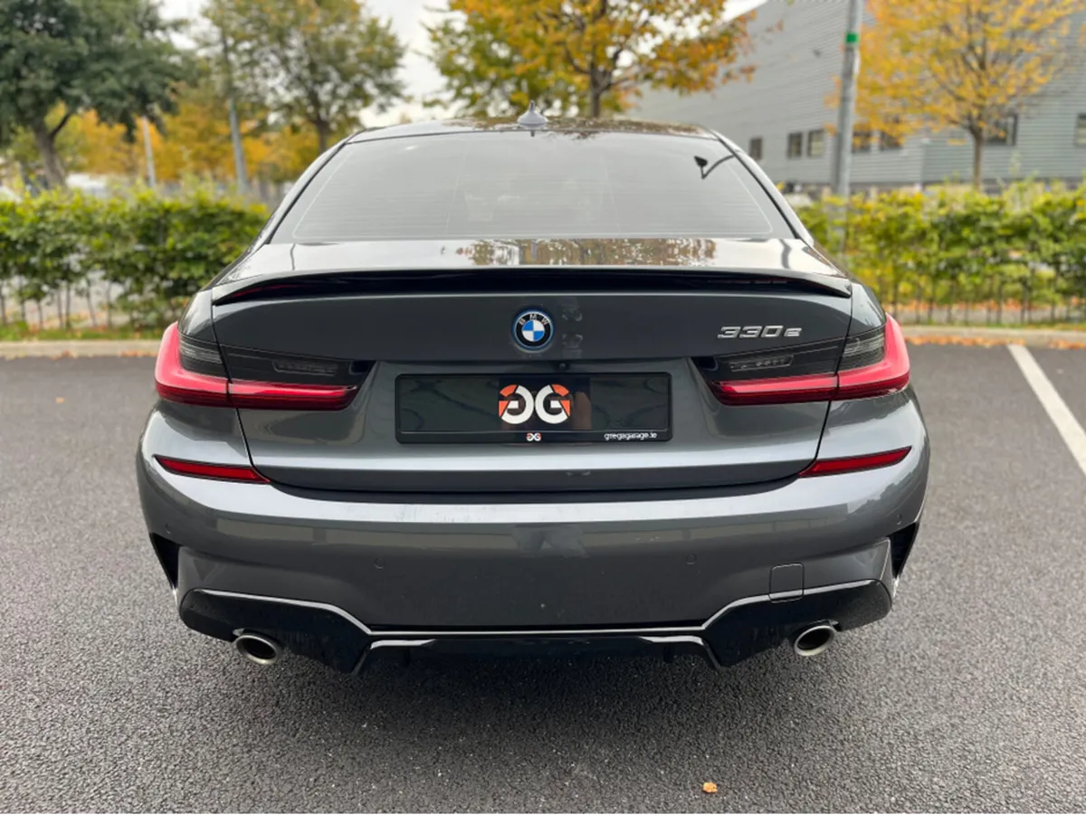 BMW 3-Series MSPORT MPERFORMANCE *FULL SERVICE HIS - Image 4