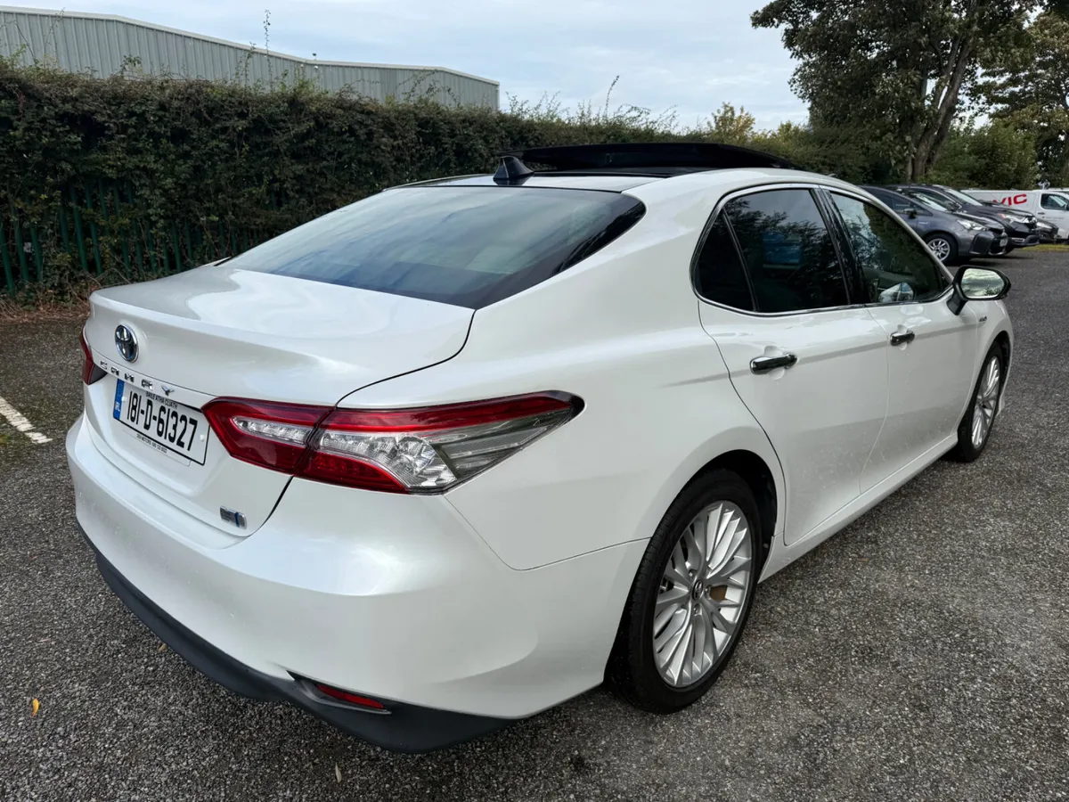 Toyota Camry G- Leather!!! - Image 3