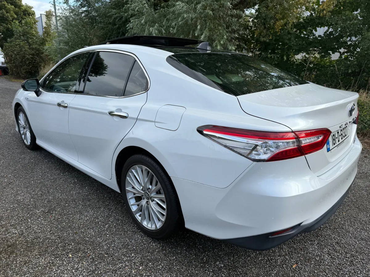 Toyota Camry G- Leather!!! - Image 4