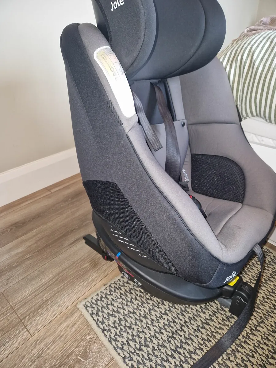 Joie 360 Isofix car seat - Image 3