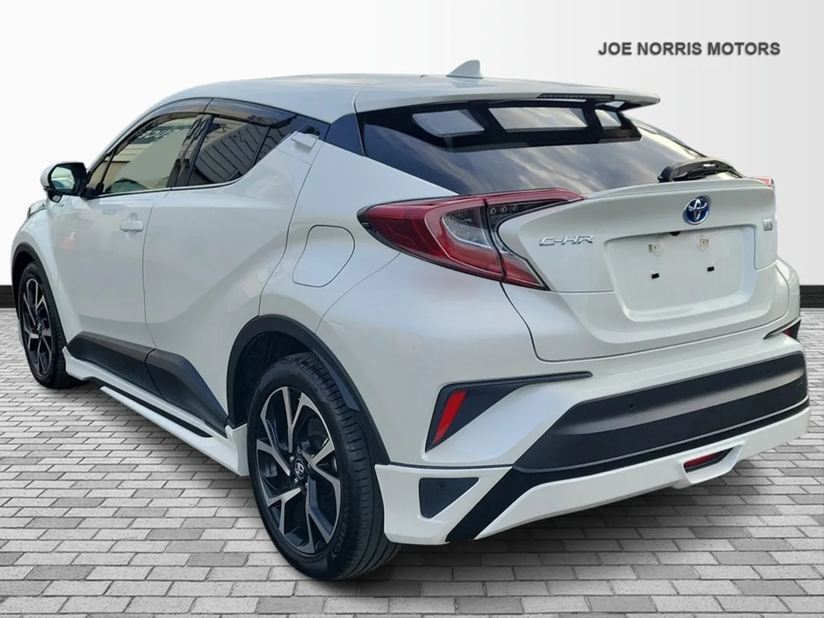 Toyota C-HR G Sport 1.8 HYBRID AUTOMATIC - Image 4
