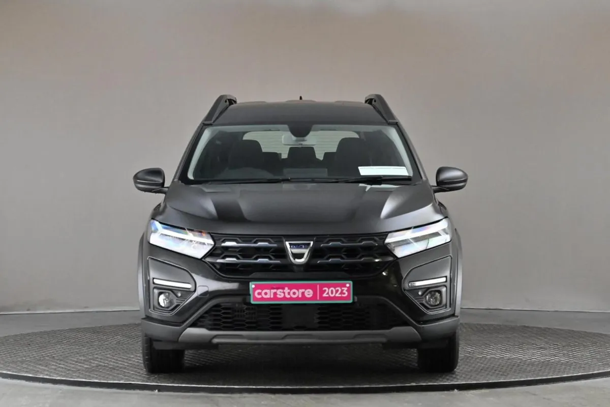 Dacia Jogger 1.0 TCE Extreme SE 6spd 110BHP 7seat - Image 2