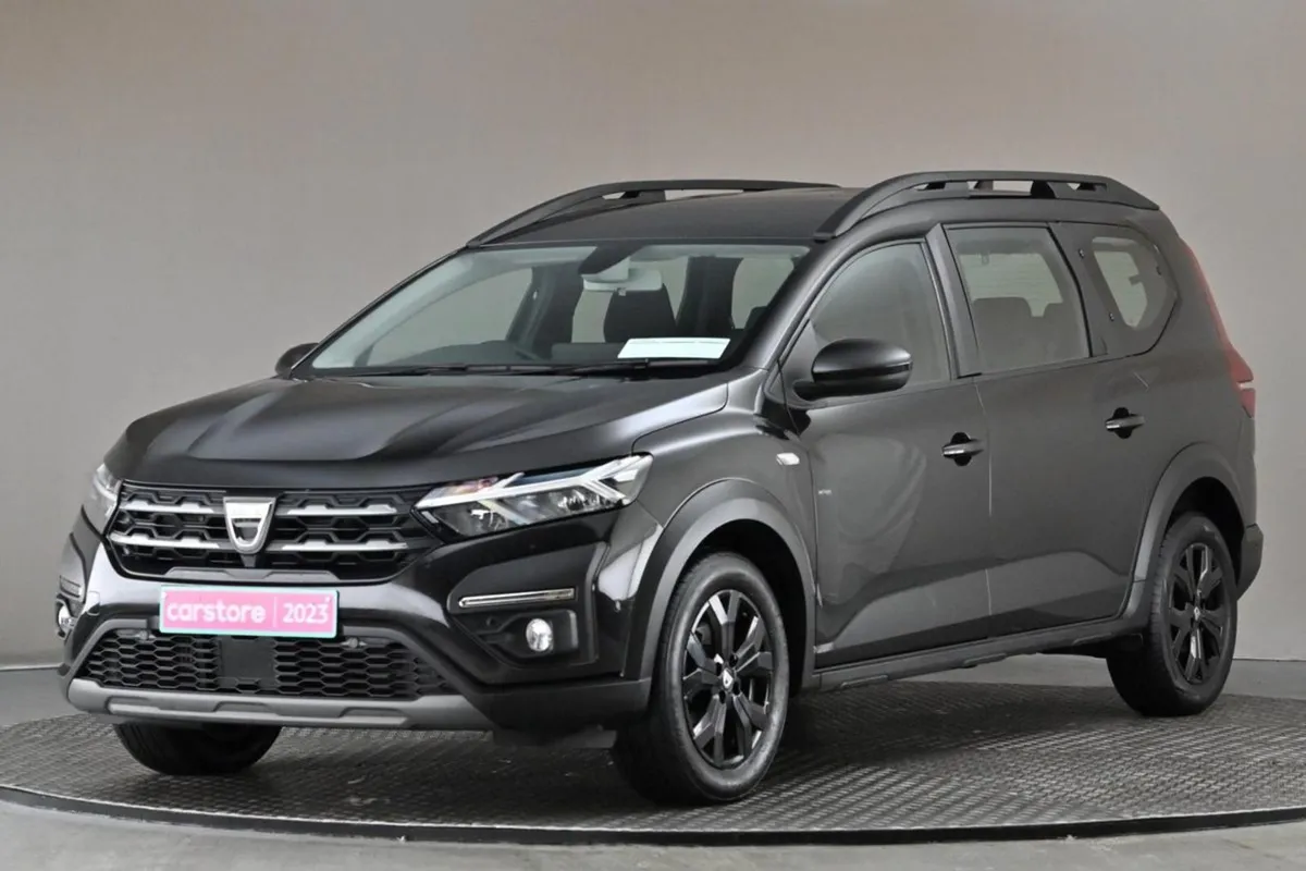 Dacia Jogger 1.0 TCE Extreme SE 6spd 110BHP 7seat - Image 3