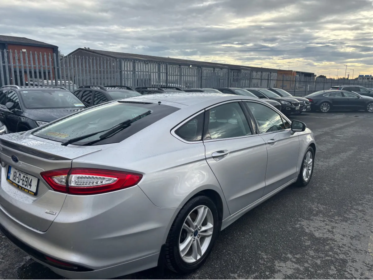 Ford Mondeo TITANIUM 1.5 TD 120PS 6SPEED 4DR - Image 2