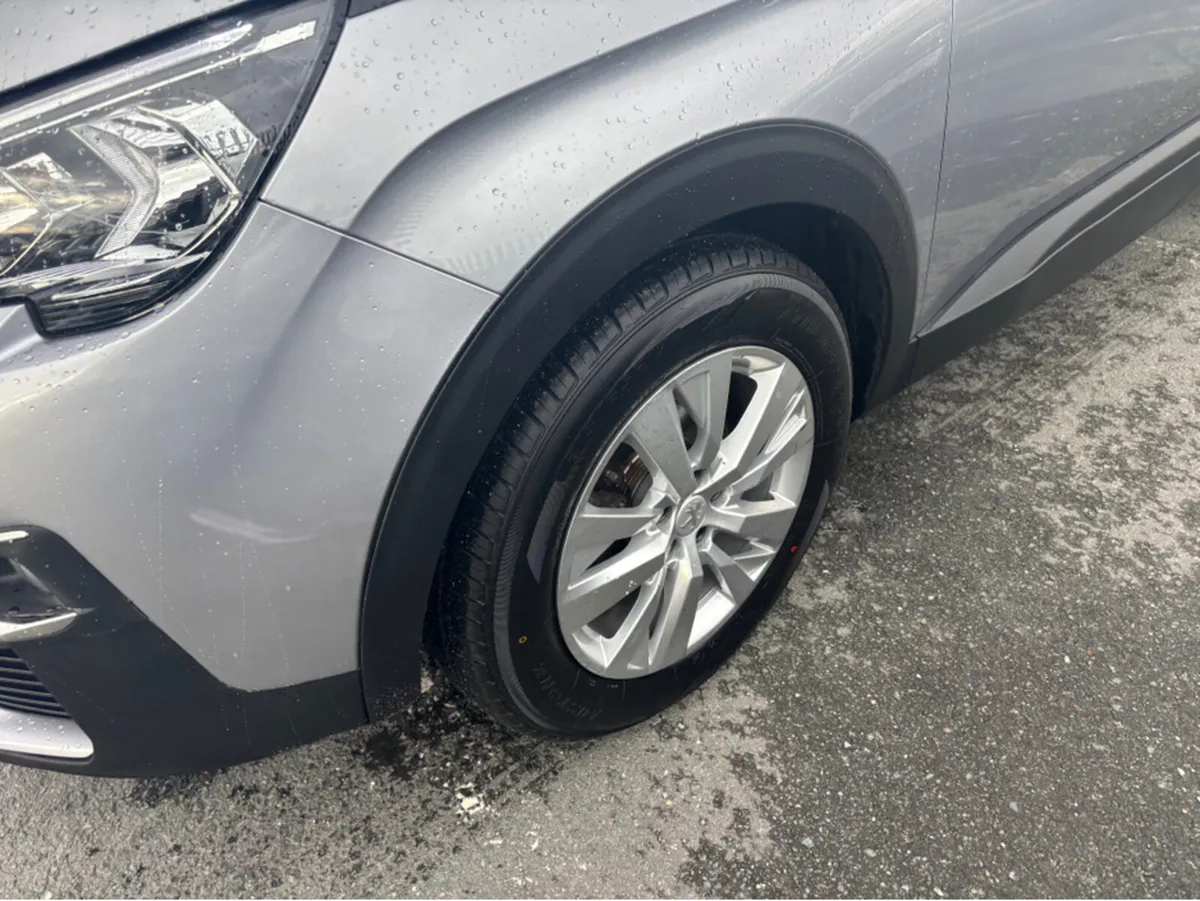 Peugeot 3008 ACTIVE 1.5 BLUE HDI 130 6 6.2 4DR - Image 2