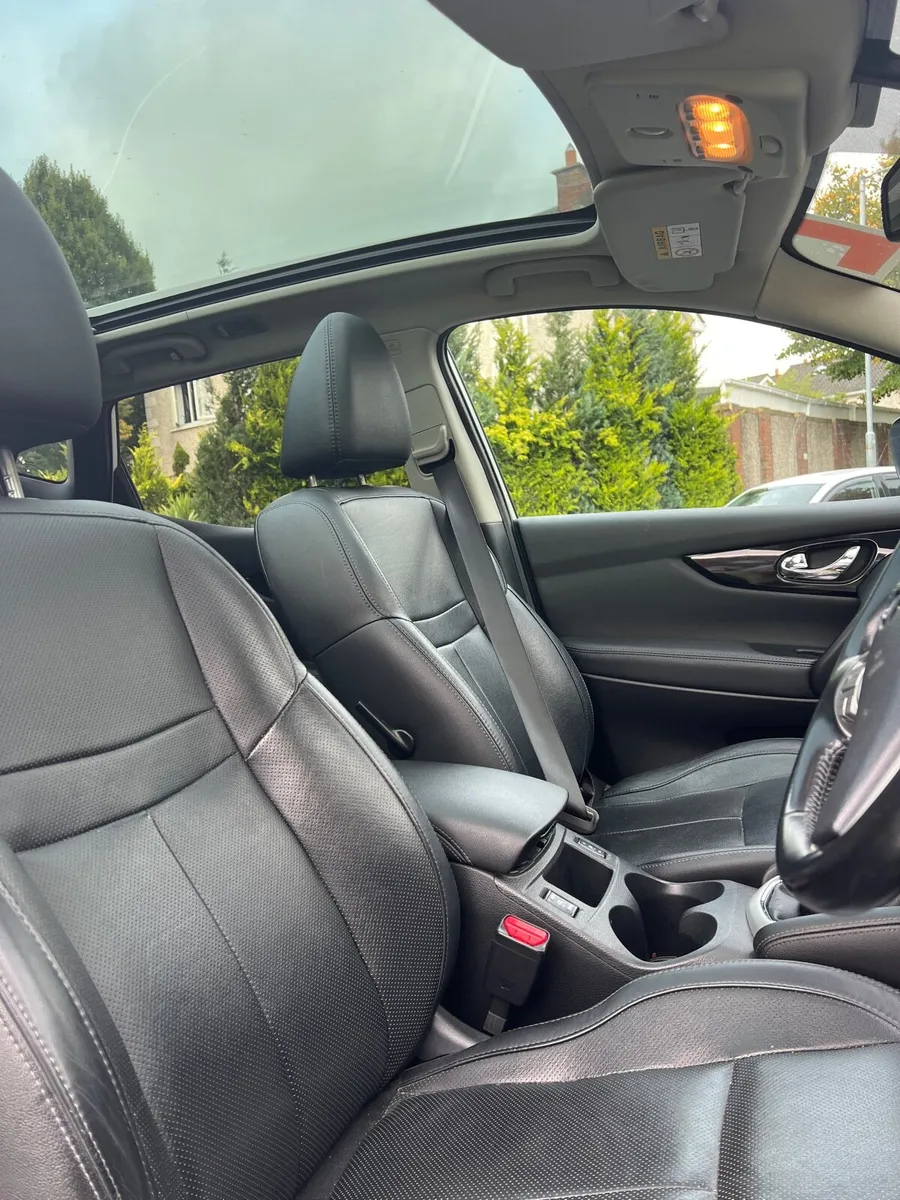 Car - Image 4