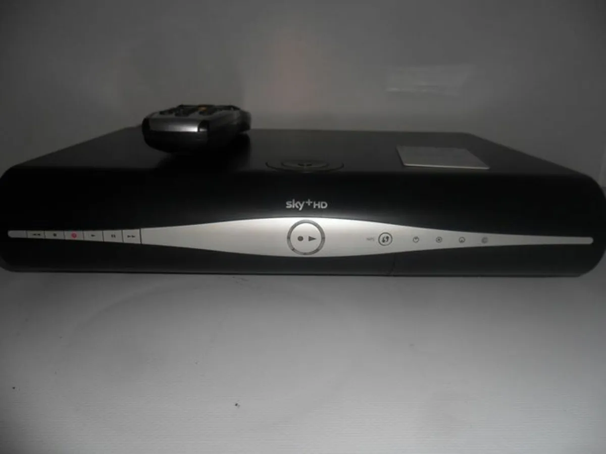 Sky + HD box. - Image 4