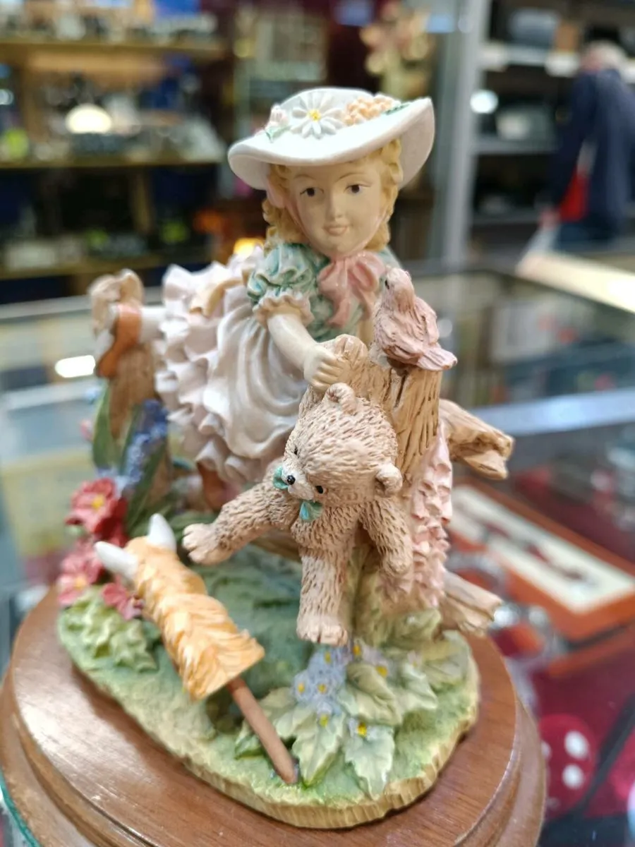 " Fiona" 1992 Leonardo's Collection , Figurine - Image 1