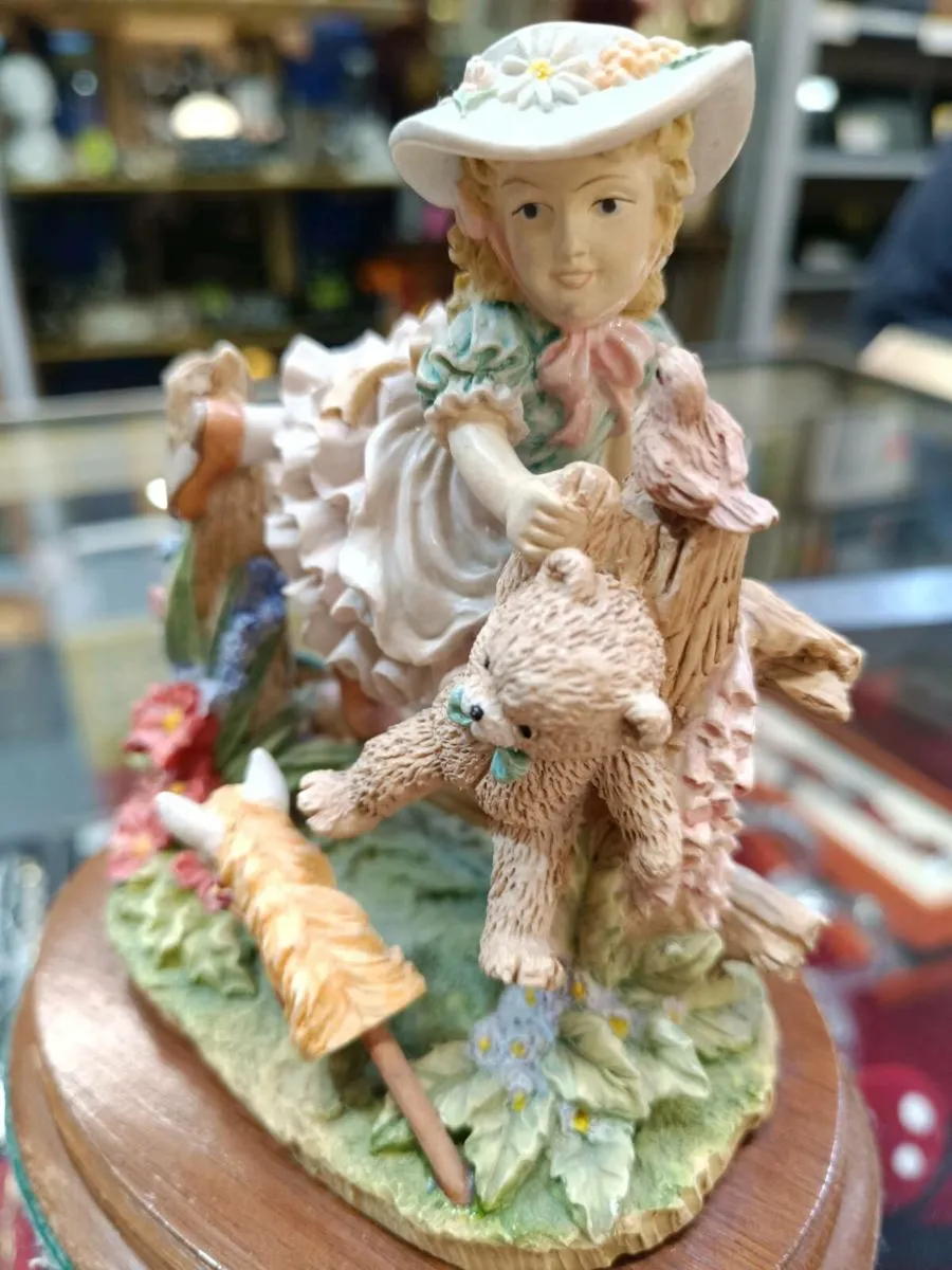 " Fiona" 1992 Leonardo's Collection , Figurine - Image 2