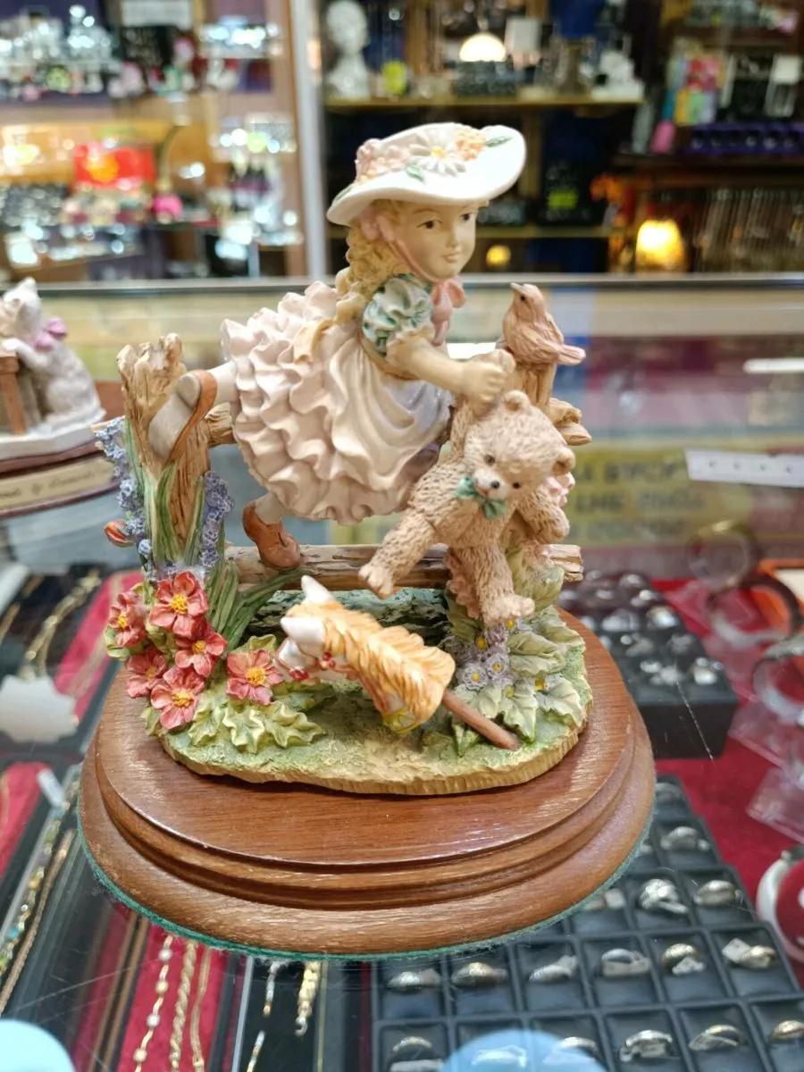 " Fiona" 1992 Leonardo's Collection , Figurine - Image 4