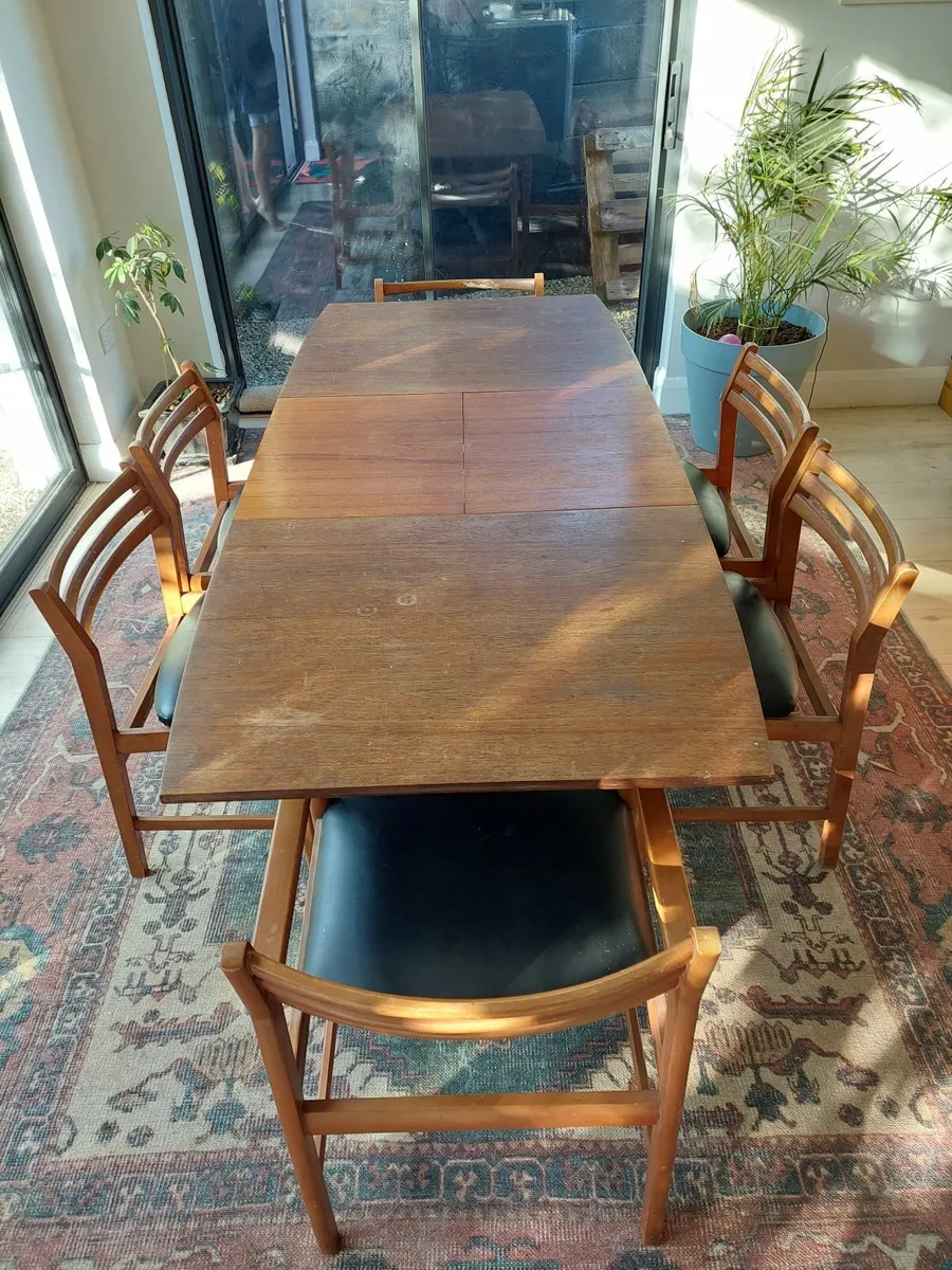Mid Century Dining Room Table & Chairs - Image 4