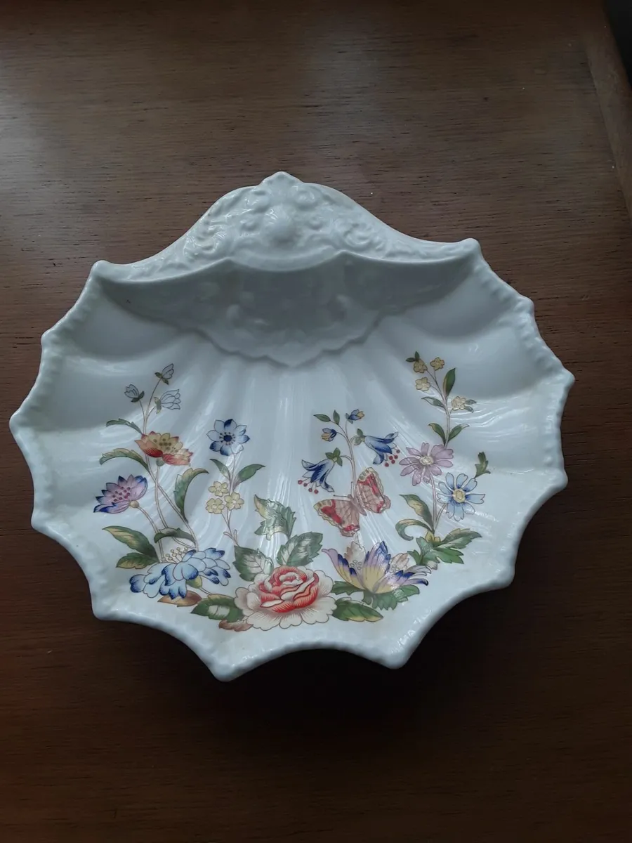 Aynsley collectible dish cottage garden - Image 1