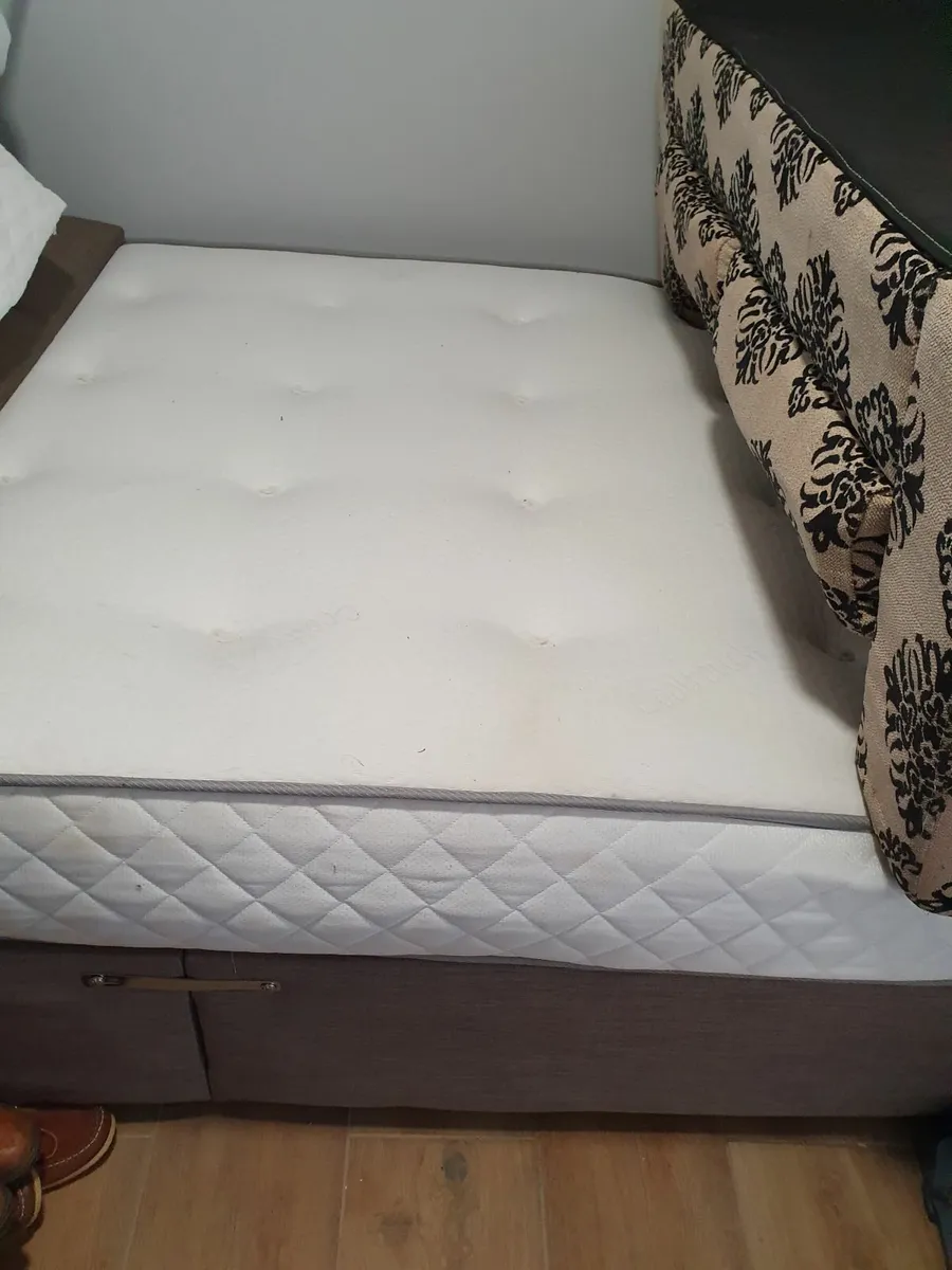 Furniture - Image 3