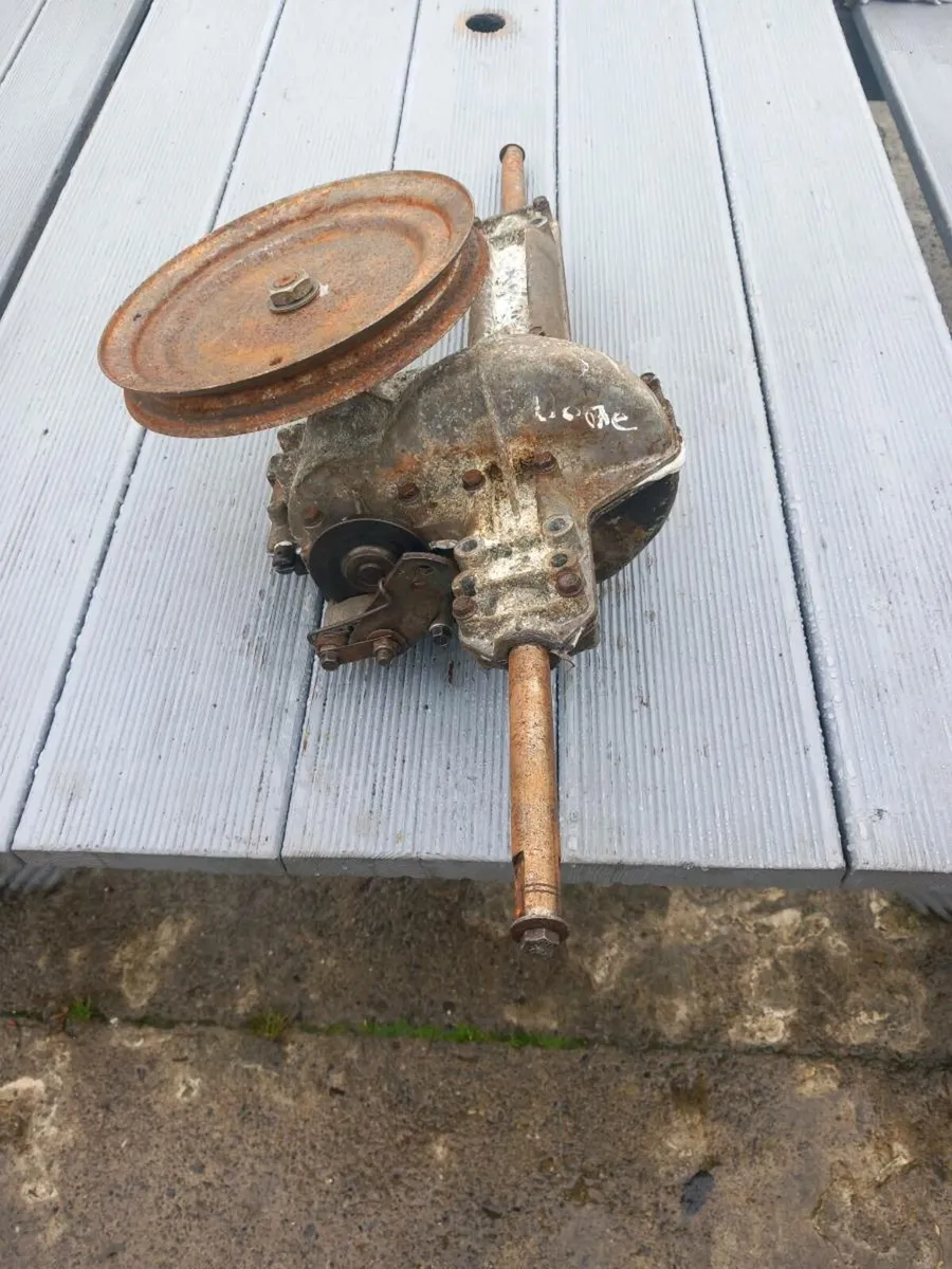 Lawnflite/M.T.D. variable speed gearbox for sale - Image 2