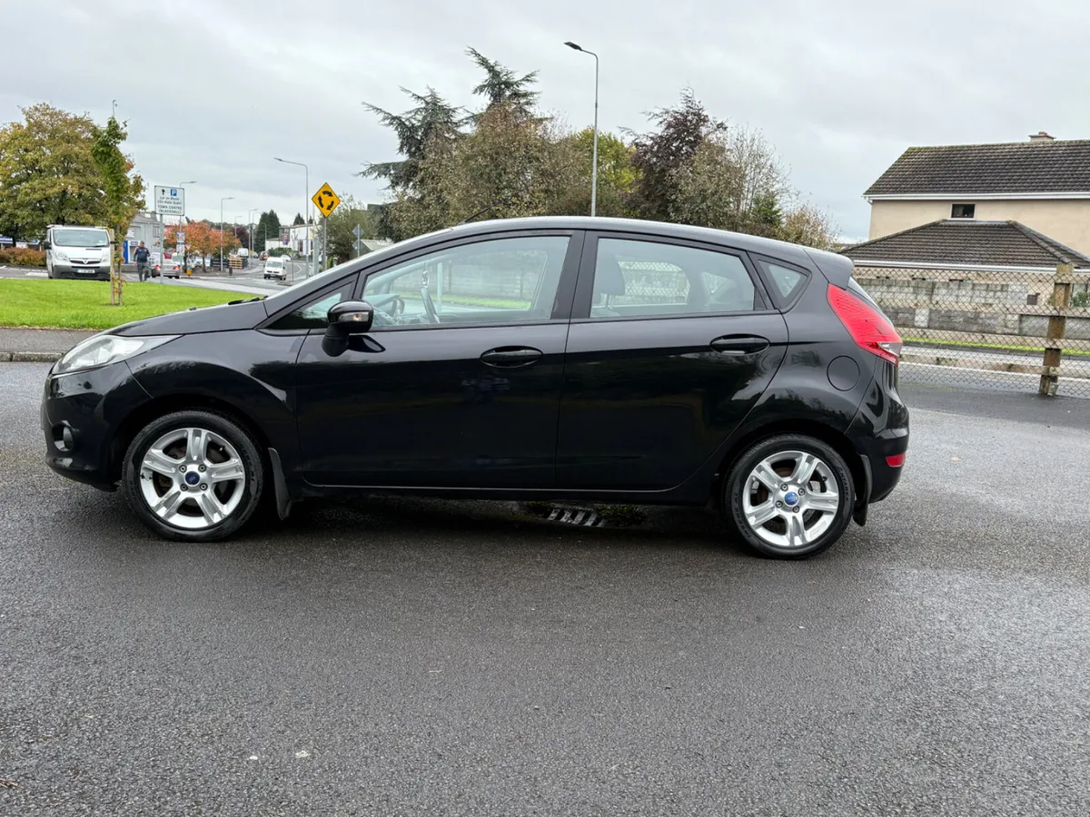 2009 1.2 PETROL FORD FIESTA WITH NCT AND TAX - Image 4