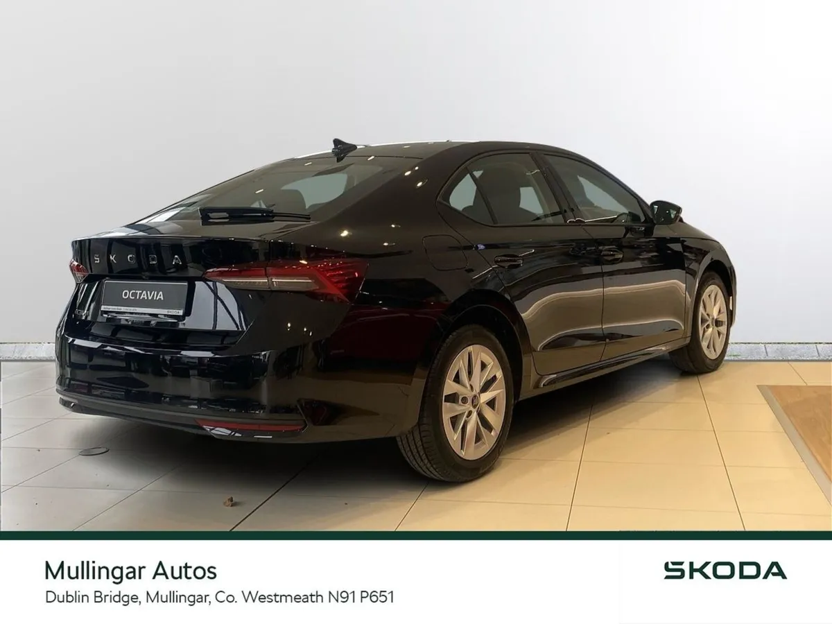 Skoda Octavia Selection 2.0tdi 115HP - Image 3