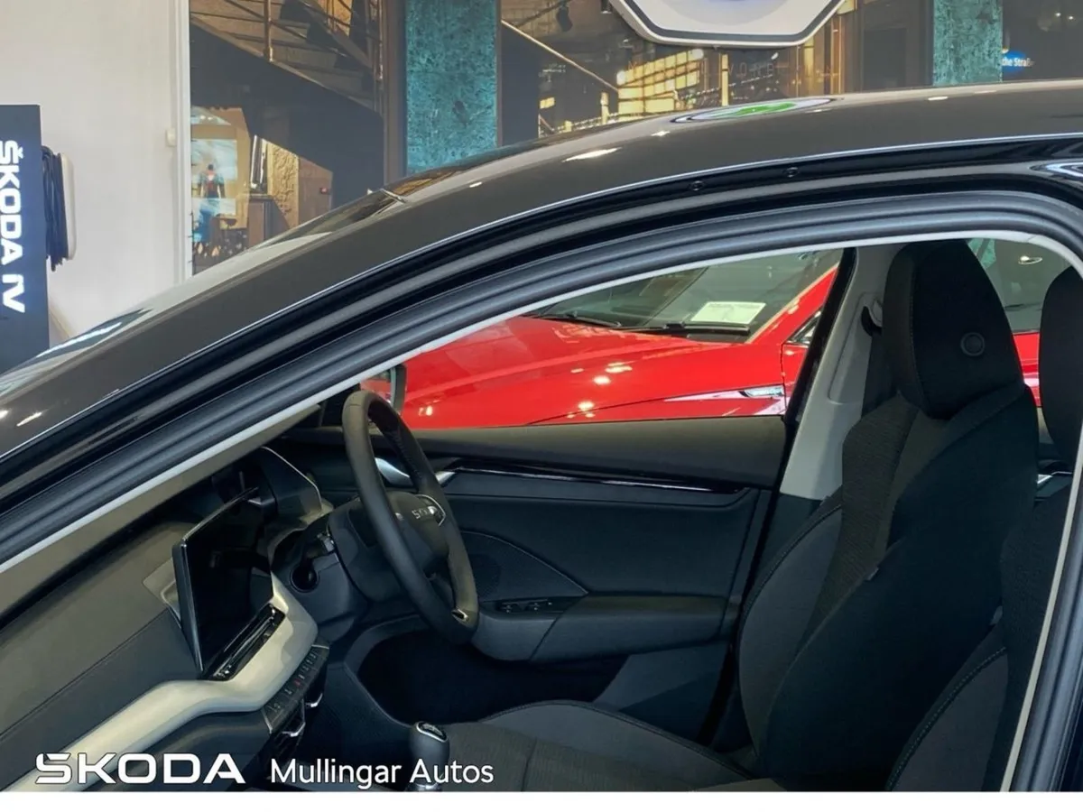 Skoda Octavia Selection 2.0tdi 115HP - Image 4