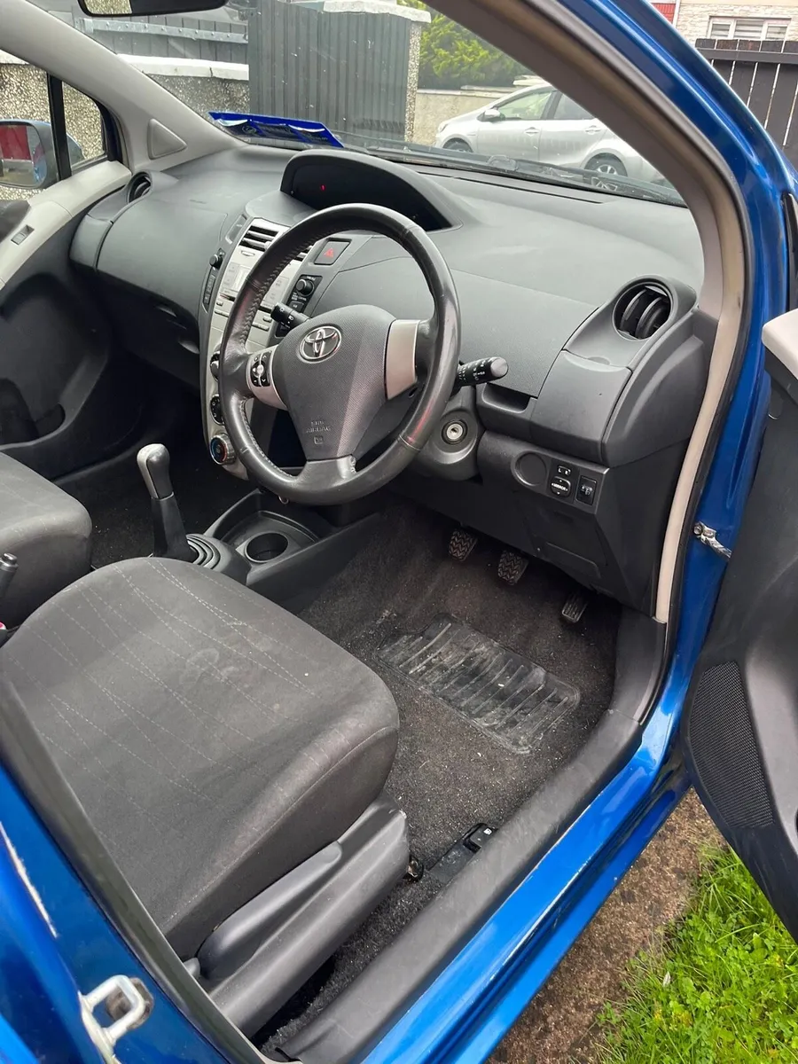 Toyota Yaris - Image 3
