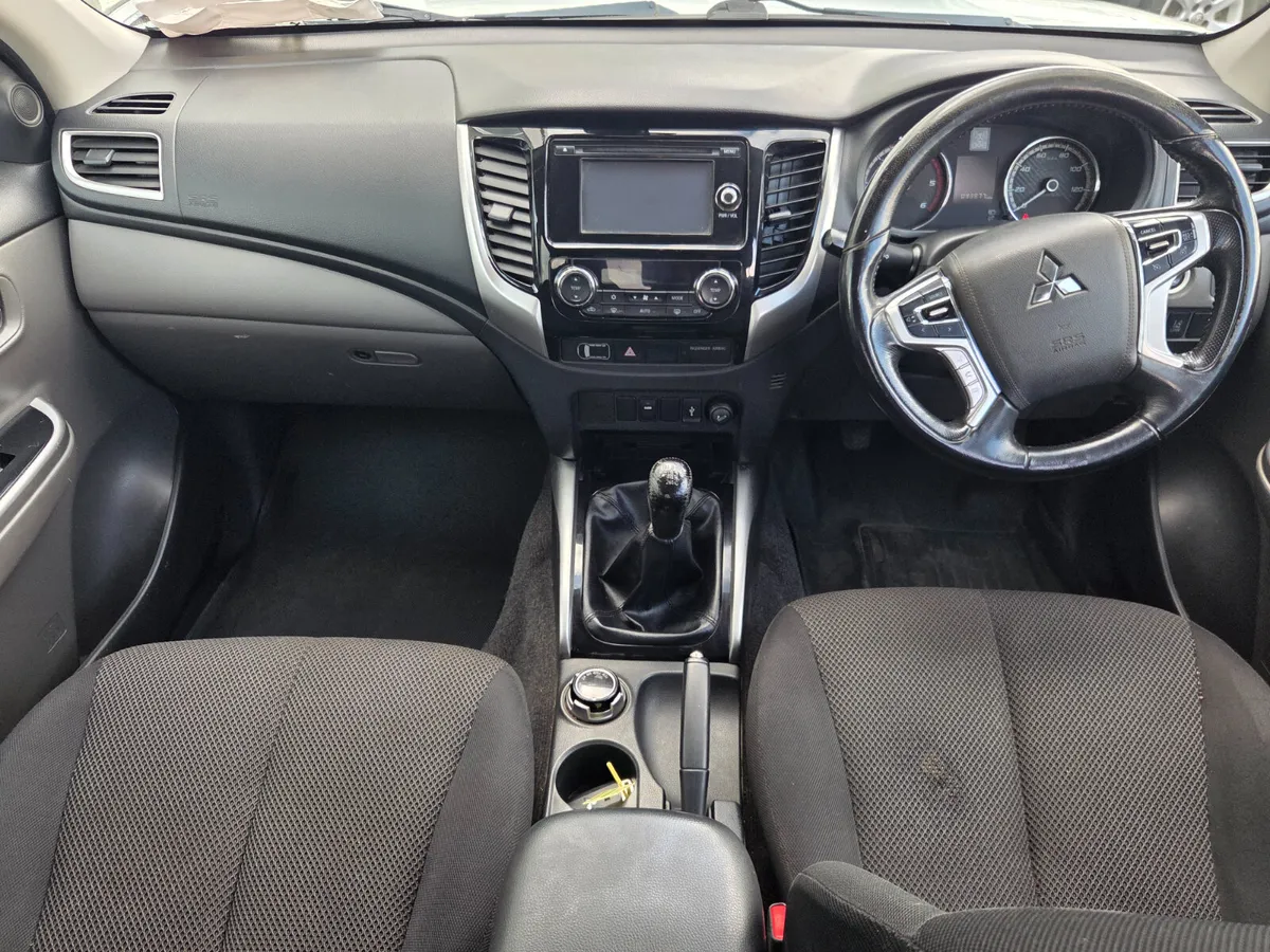 Mitsubishi L200 2017 - Image 4