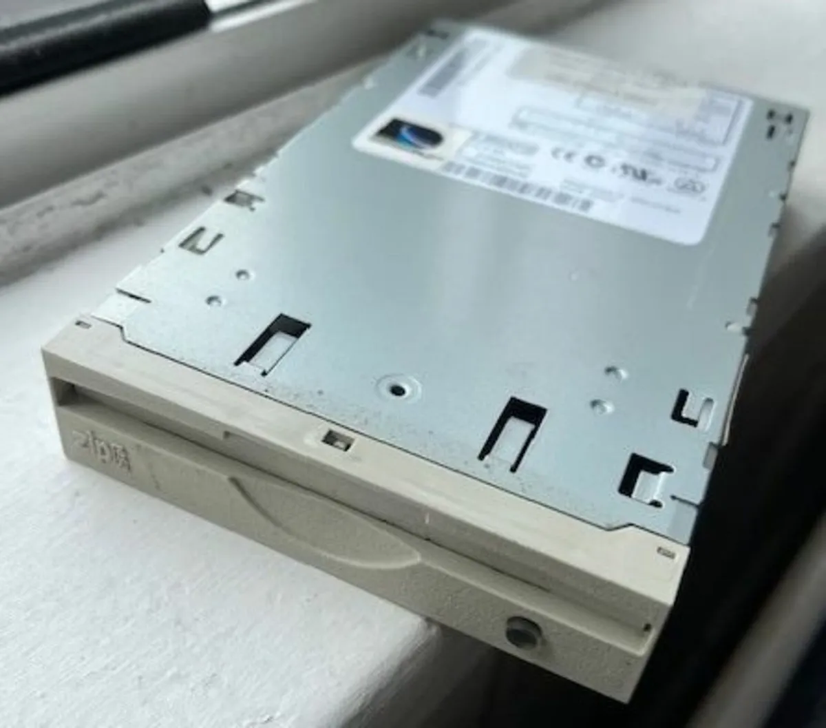 Iomega Zip 250 ATAPI 250MB Internal 3.5" Drive - Image 1