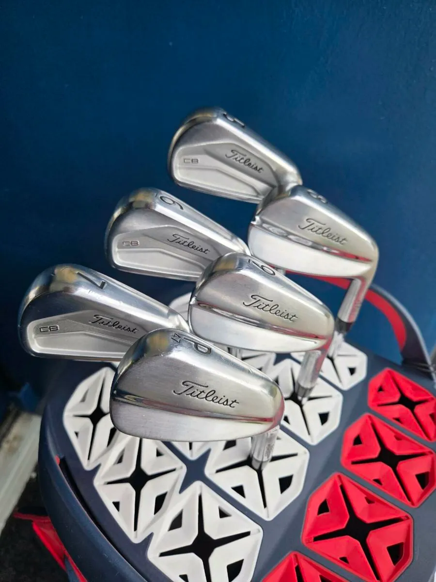 Titleist 620 Cb/Mb Iron Combo Set (4months old) - Image 1