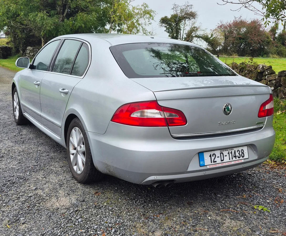Skoda Superb - Image 4