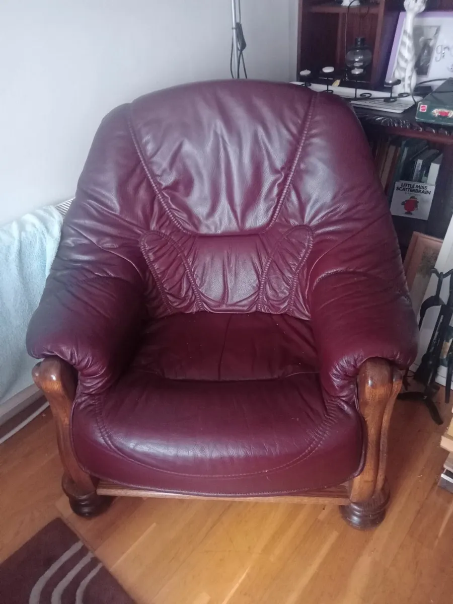 Leather armchairs - Image 2