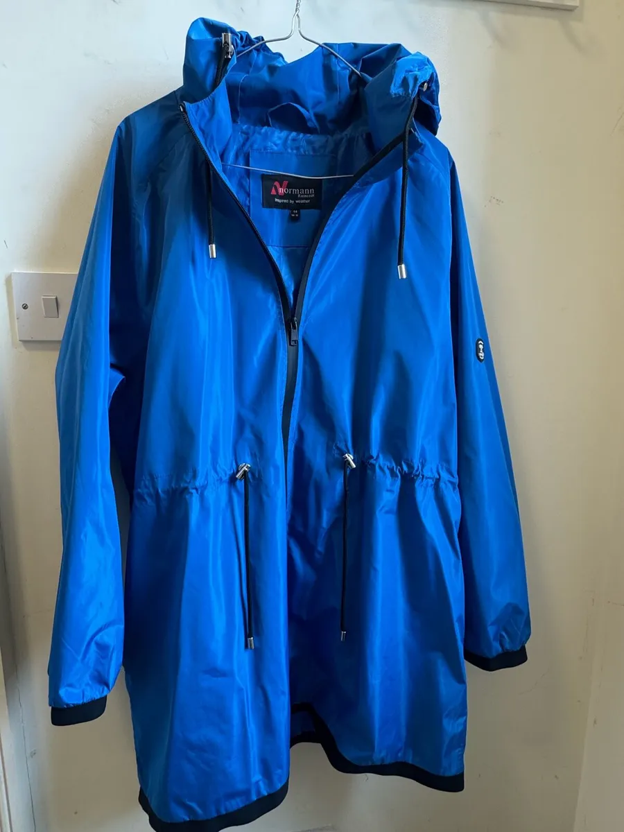Normann Cobalt Raincoat 18 - Image 3